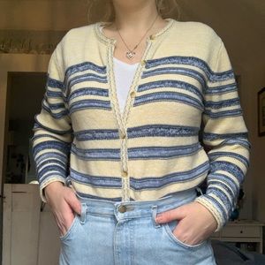 Vintage woman cardigan